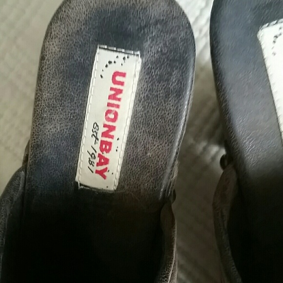 Shoes - Picture 3 of 3